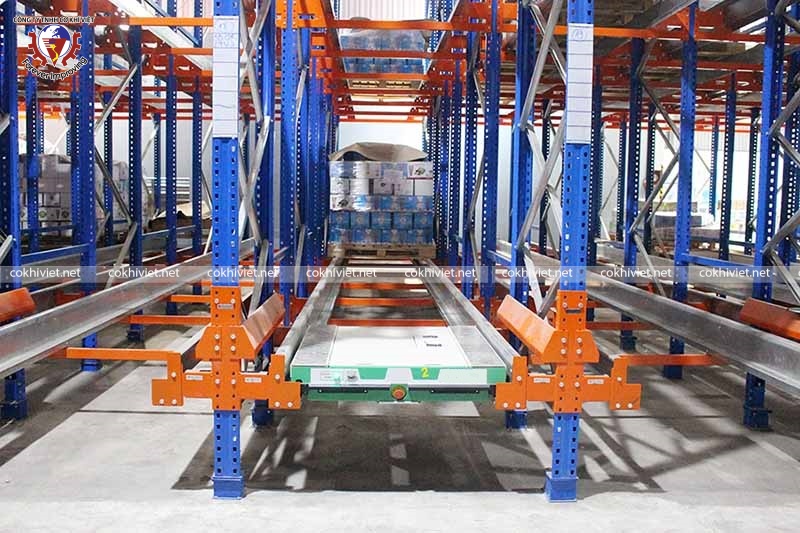 Kệ chứa hàng tự động